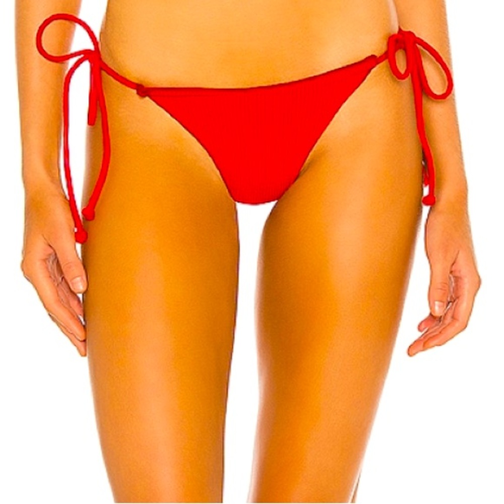 Lovewave Red Ribbed Knit Lettuce Edge Bikini Bottoms. NWT. Size Medium.